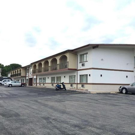 America'S Best Inn Urbana Champaign Extérieur photo